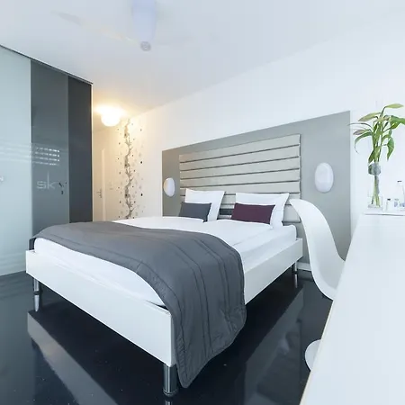 Sky Design Motel 3*